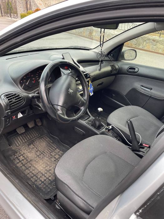 Пежо 206 2007р 1.4 бенз