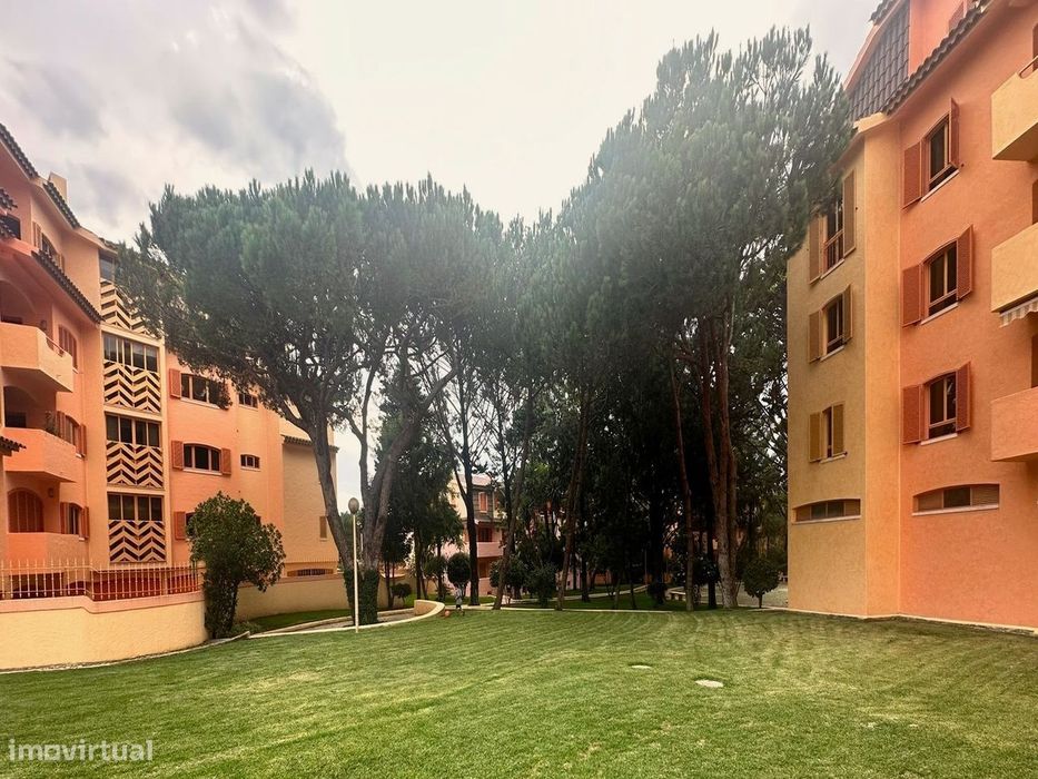 Apartamento T3 Duplex  na Quinta da Bicuda, Cascais