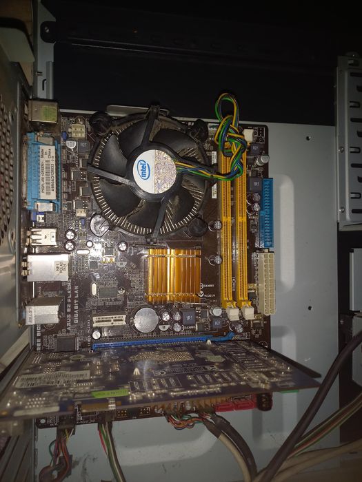 Komputer stacjonarny bez Zasilacza... Czytaj opis