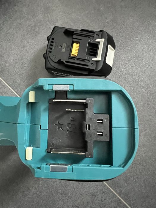 Акум.шабельна пила Makita DJR 186+АКБ 5.0Ah