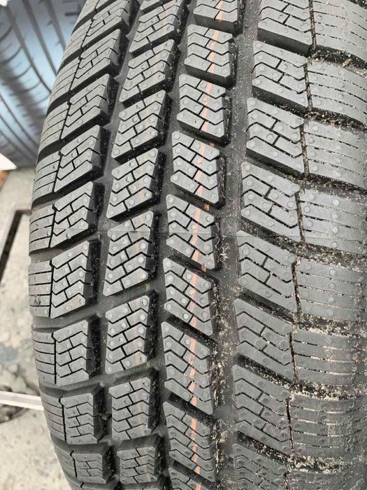 Шини нові 195/60 R15 Barum зима 2023 рік