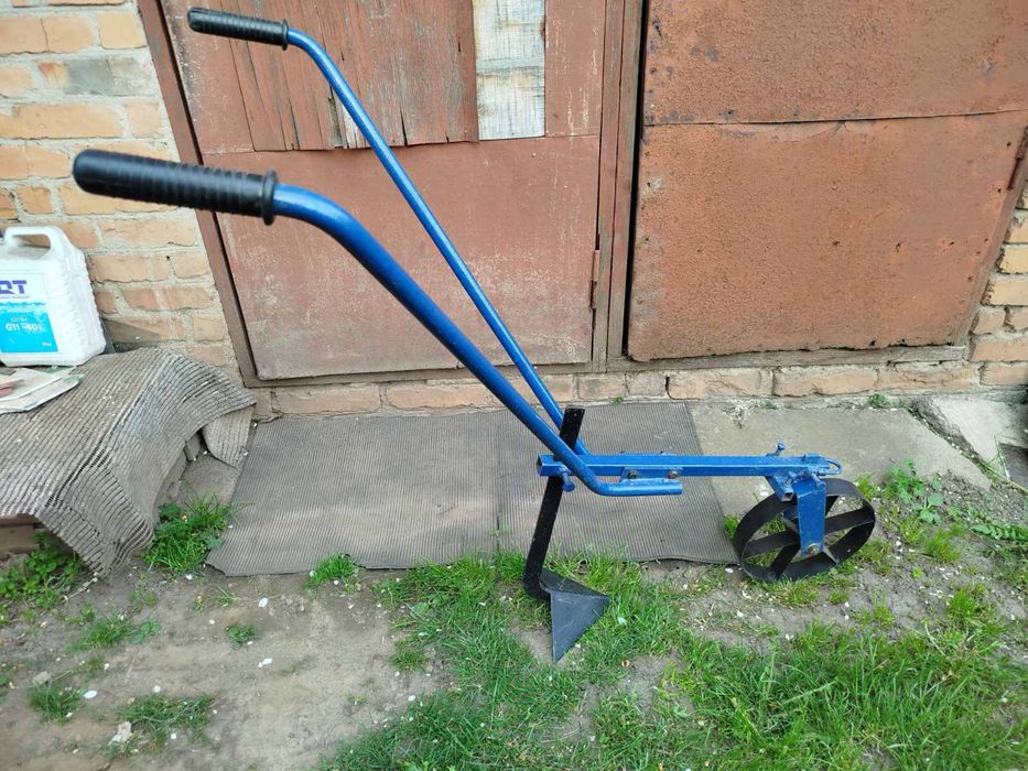 Плужок 4в1,зручний в використані