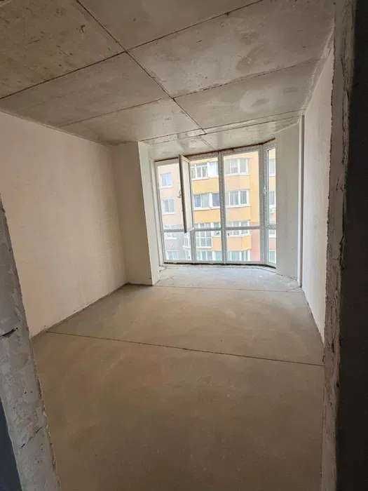 Продам 2 комнатную квартиру 65кв.м. в новом доме с начатым ремонтом на Поселке Котовского