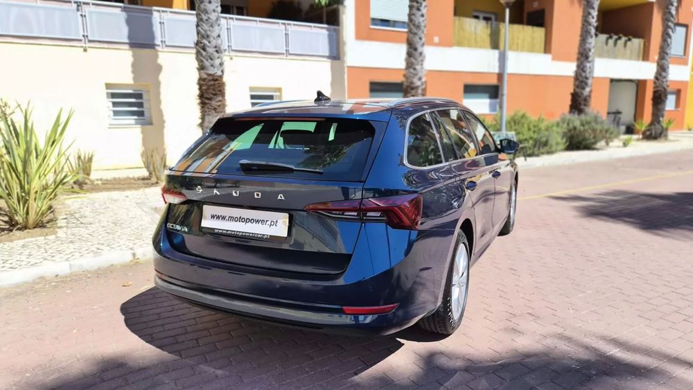 Skoda Octavia Break 2.0 TDI Style foto 3