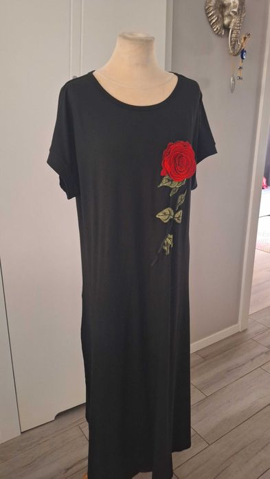 elegancka sukienka długa w roz52 / nowa