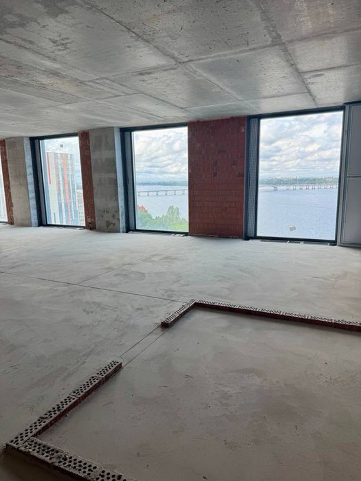 Продам 4-комн.квартиру с шикарным видом на р.Днепр в ЖК «Маяк». Mayak