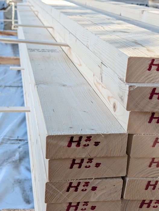 Drzewo konstrukcyjne C24 łaty kantówki elewacje tarasy suche strugane
