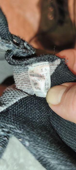 Buty Helly Hansen Nr 38.7 Skóra Stan Bardzo Dobry.