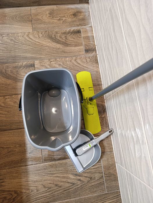 Mop wiadro zmiotka szufelka