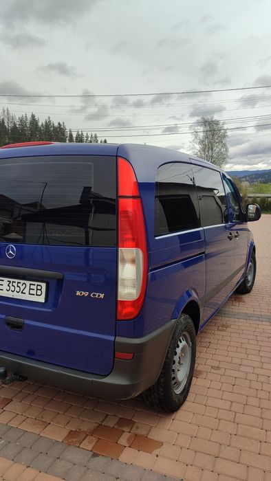Авто Mercedes Benz vito