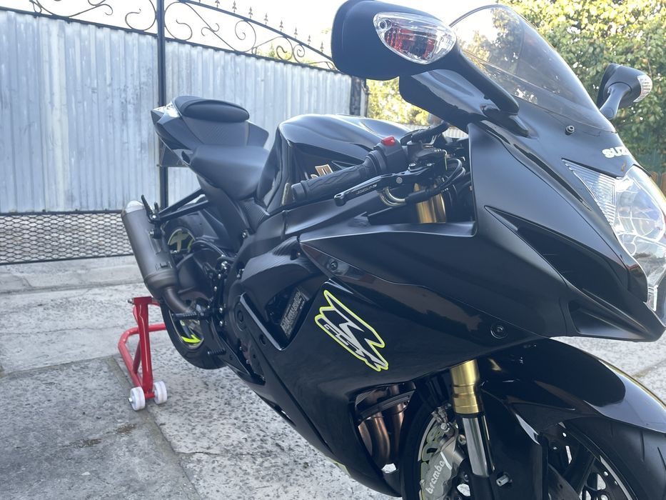 Продам suzuki gsxr 750 2019