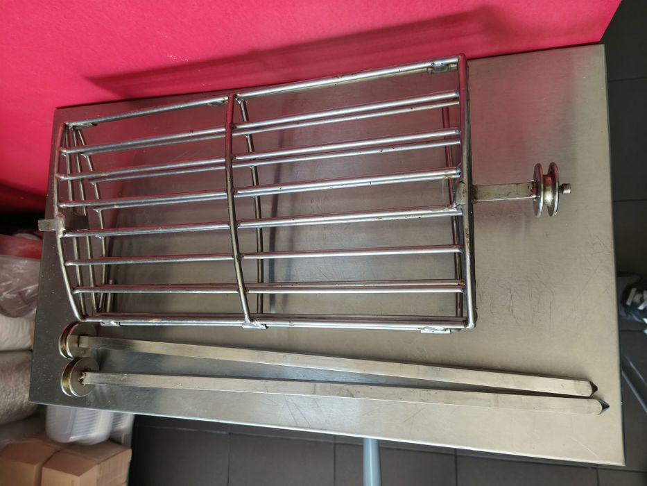 Máquina de Assar Frango, Costelinha e Linguiça