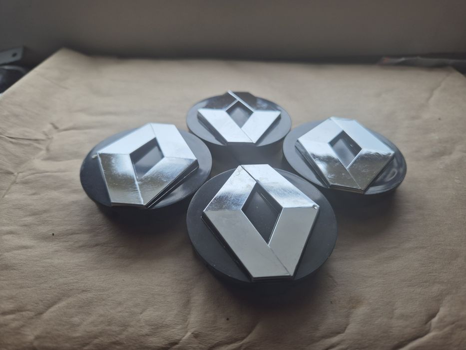 dekielki kołpak w alu felgię do Reno średnia 60/57mm czarno srebne