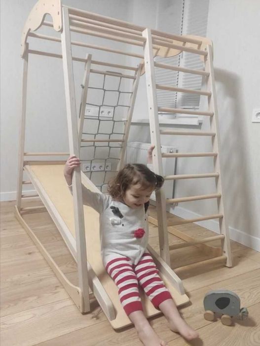 Шведська стінка дитячий спортивний комплекс