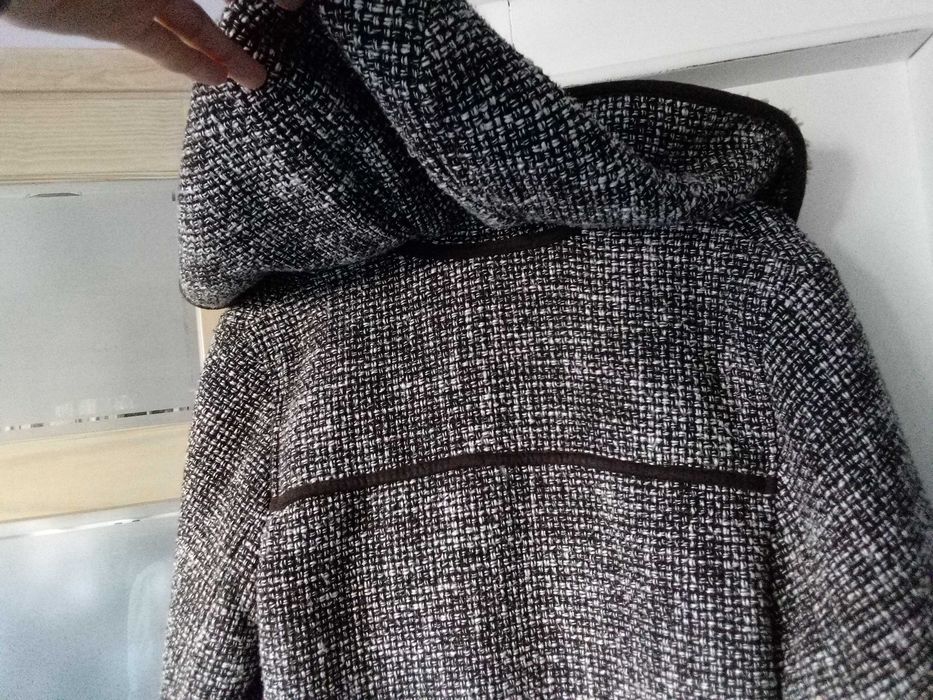 Kożuch płaszcz zimowy damski ocieplany kurtka 38 M lusatia