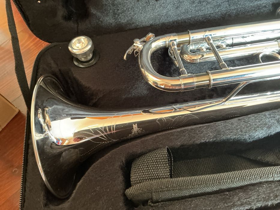 Продам нову трубу Thomann TR 500 S Bb