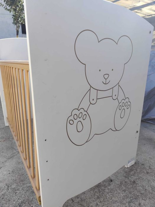 Cama para bebê completo nova