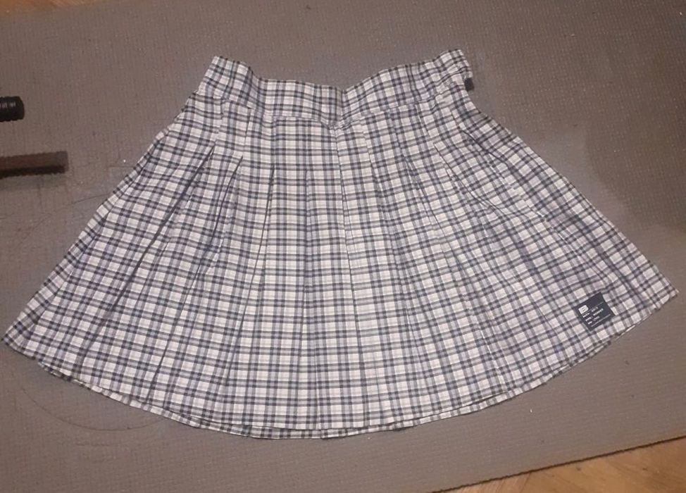 Спідниця Bershka