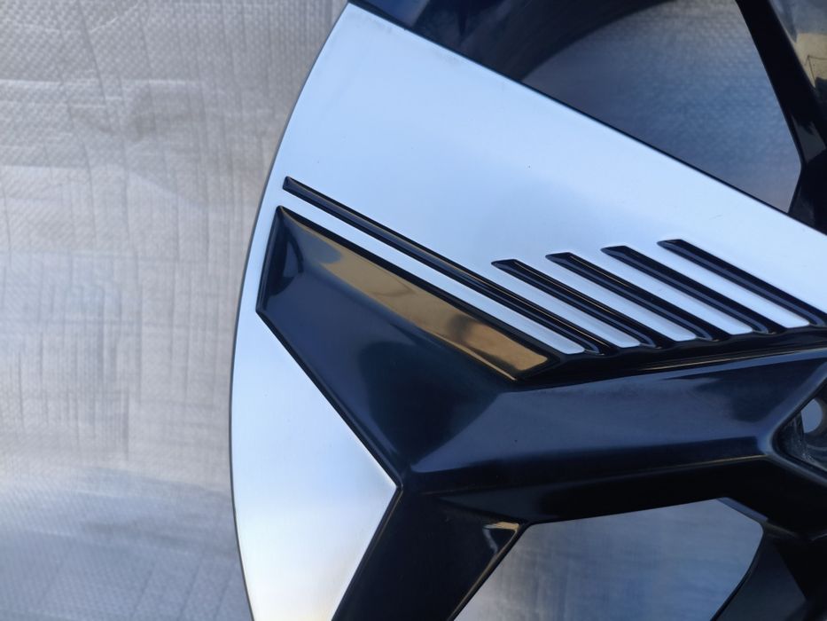 Renault Megane IV 4 e-tech inne modele felga pojedyncza 20 cali 7j et34 orginał wysyłka