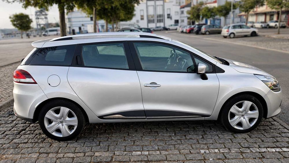 Renault Clio IV 1.5 dCi Confort | Diesel | 2015 | 184.947 km | Portimão