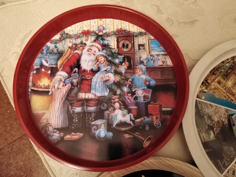 3 Tabuleiros Redondos.