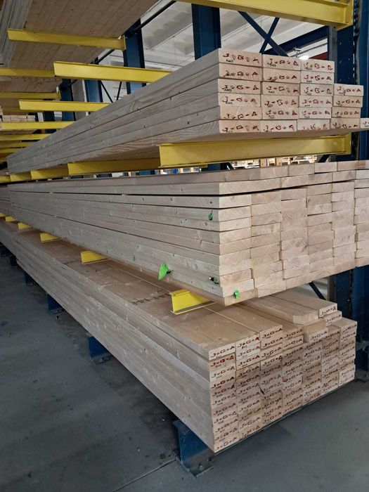 Tarcica C24. Najlepsze drewno do zastosowań w budownictwie.