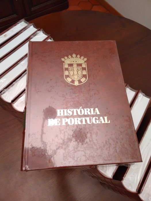 História de Portugal dos tempos pré-históricos aos nossos dias, 15 vol