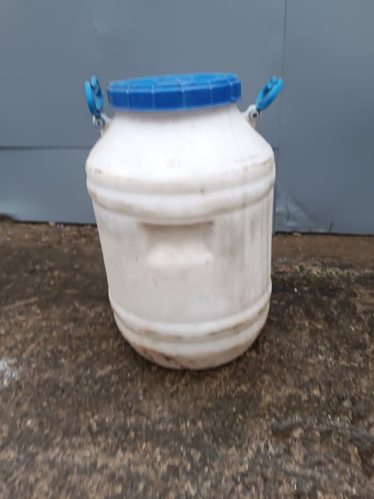 Продам бочку-флягу на 60 л..
