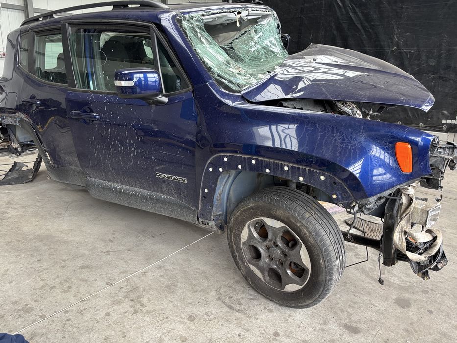 jeep renegade  silnik 1.6b  drzwi zderzak lampa felga alufelga klapa