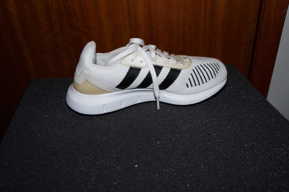 Ténis Adidas 36: 2 euros