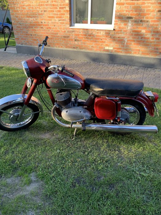 Ява 360 на повному ходу