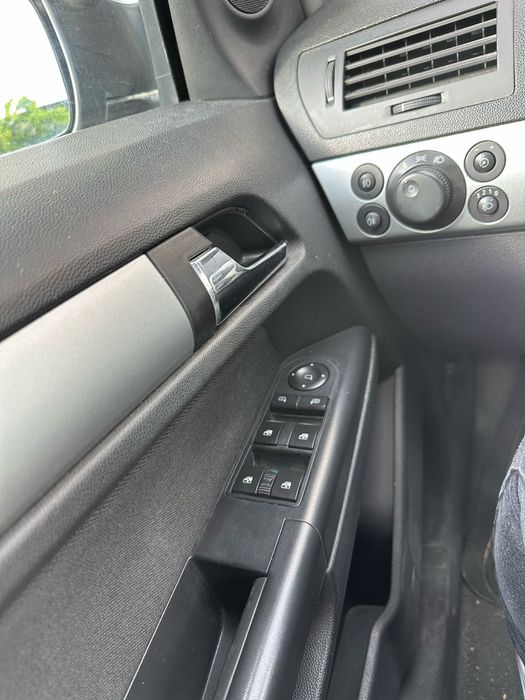 Carro está todo novo