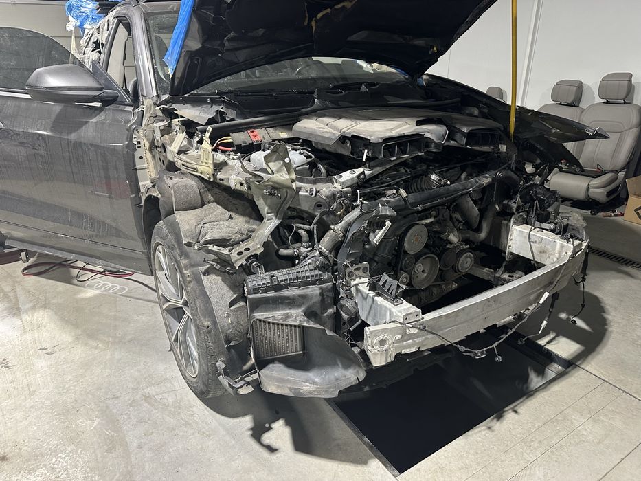 Двигун мотор  Audi q7. q8. WV  3.0 tfsi. DCB