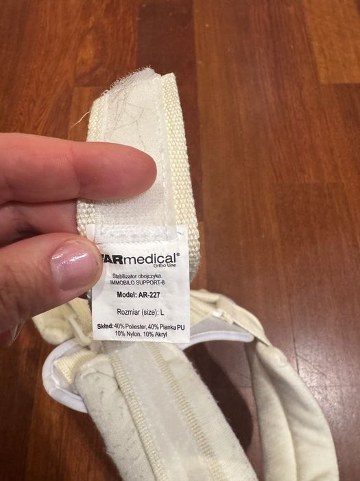 Dwie ortezy na złamanie obojczyka - rozmiar L