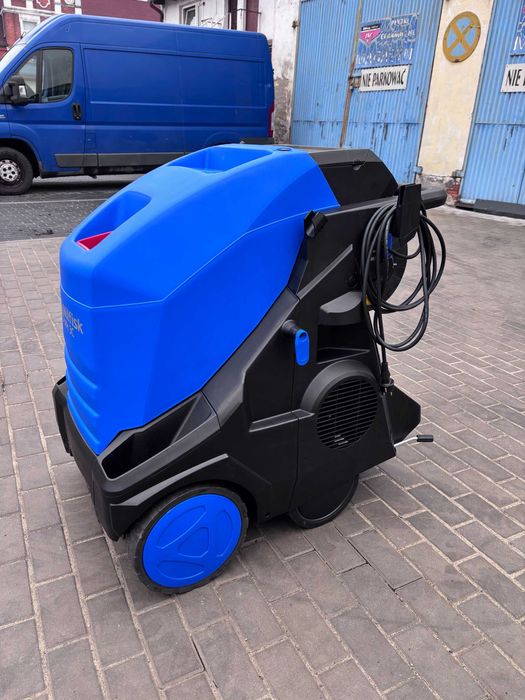 NOWA Myjka ciśnieniowa 230v Nilfisk MH3C na ciepłą wodę Karcher
