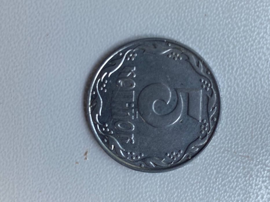 Продаю коллекционную монету 1992г. По договоренности