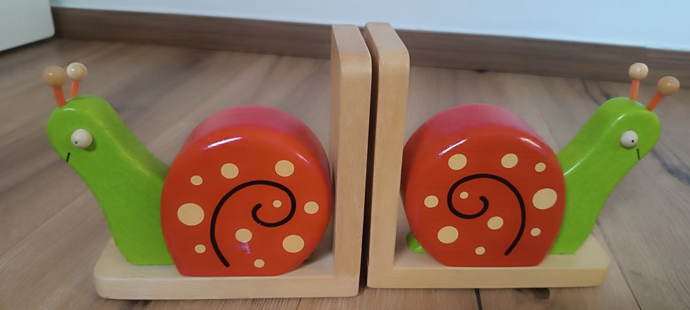 Niepowtarzalne podpórki do książek marki Pintoy