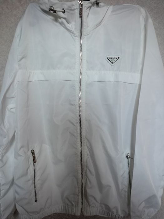 Вітровка  PRADA.
