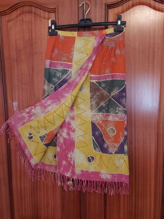 Saia - Saída de Praia, várias cores e Dourado.