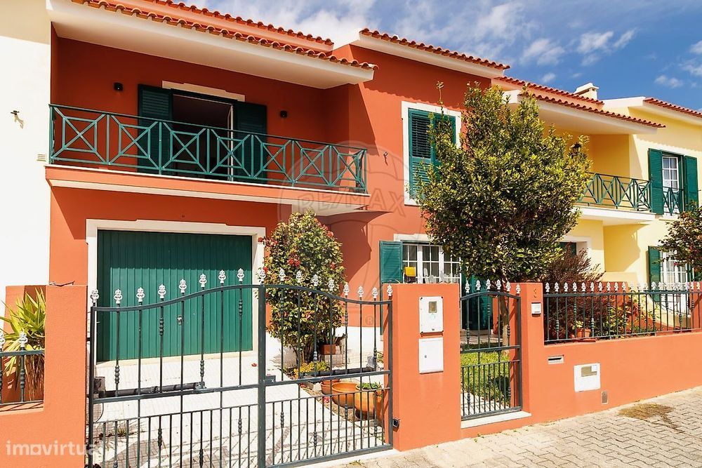 Moradia T4 para venda