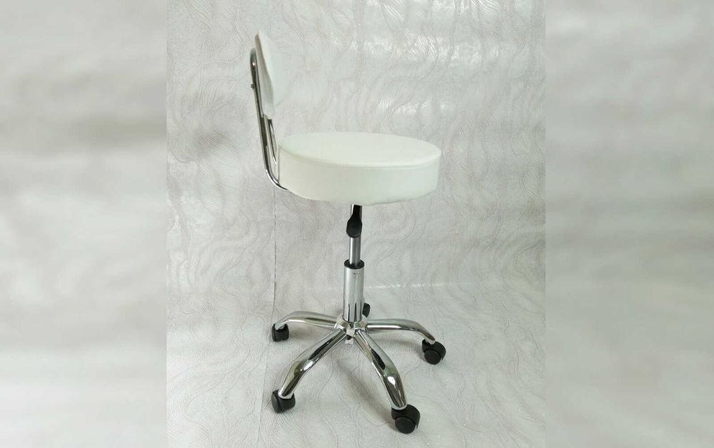 Крісло нове табурет на колесах зі спинкою кругле офісне Atlant стілець