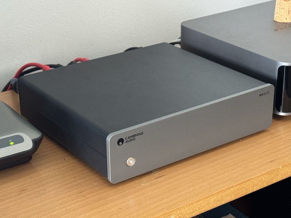 Amplificador de potencia Cambridge  MXW70