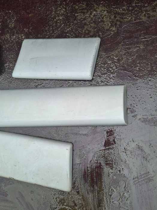 Renault Trafic II listwa karoseryjna Opel Vivaro