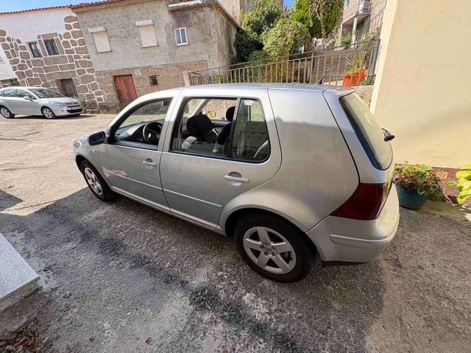 Vendo VW  Golf 4 — photo 2