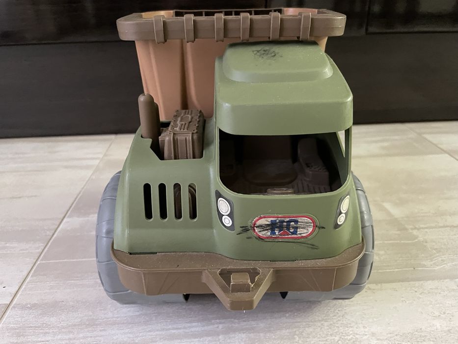 Дитяча машинка