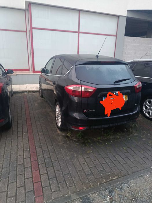 Ford c-max 2012 .