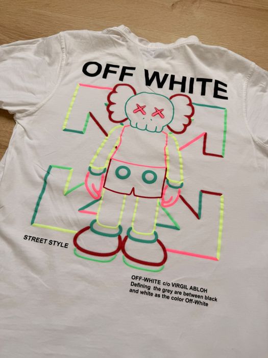 T- shirt , podkoszulek Off White ,biały  z nadrukiem rozmiar M