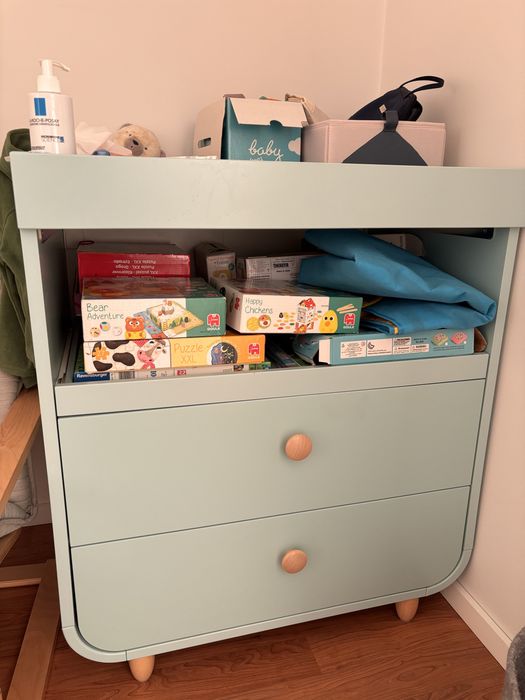 Trocador com gavetas bebe do IKEA