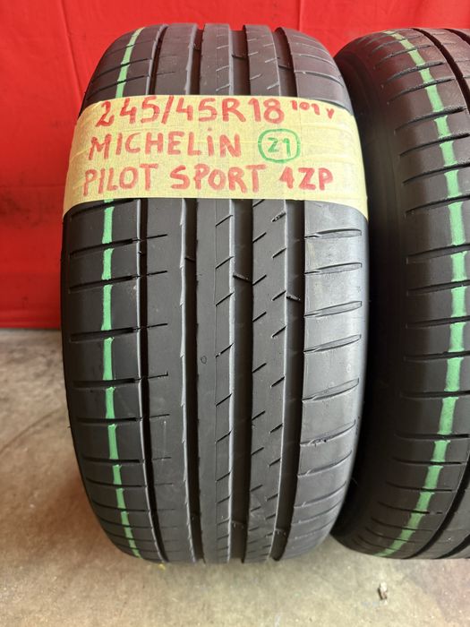 Pneus 245/45/18 Michelin Pilot sport 4 ZP Impecaveis