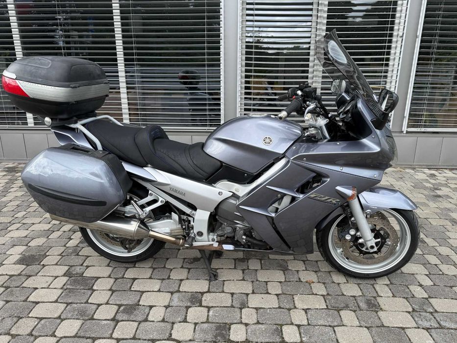 YAMAHA FJR 1300 bez prawa rejestracji 2003r. 3 kufrów bardzo ładny